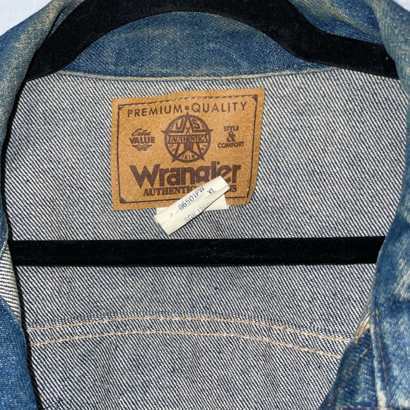 Wrangler Jean Jacket Custom Eagle Embroidery Authentic Jeans - Picture 3 of 12
